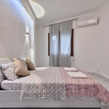 Venice Miramare 1 *